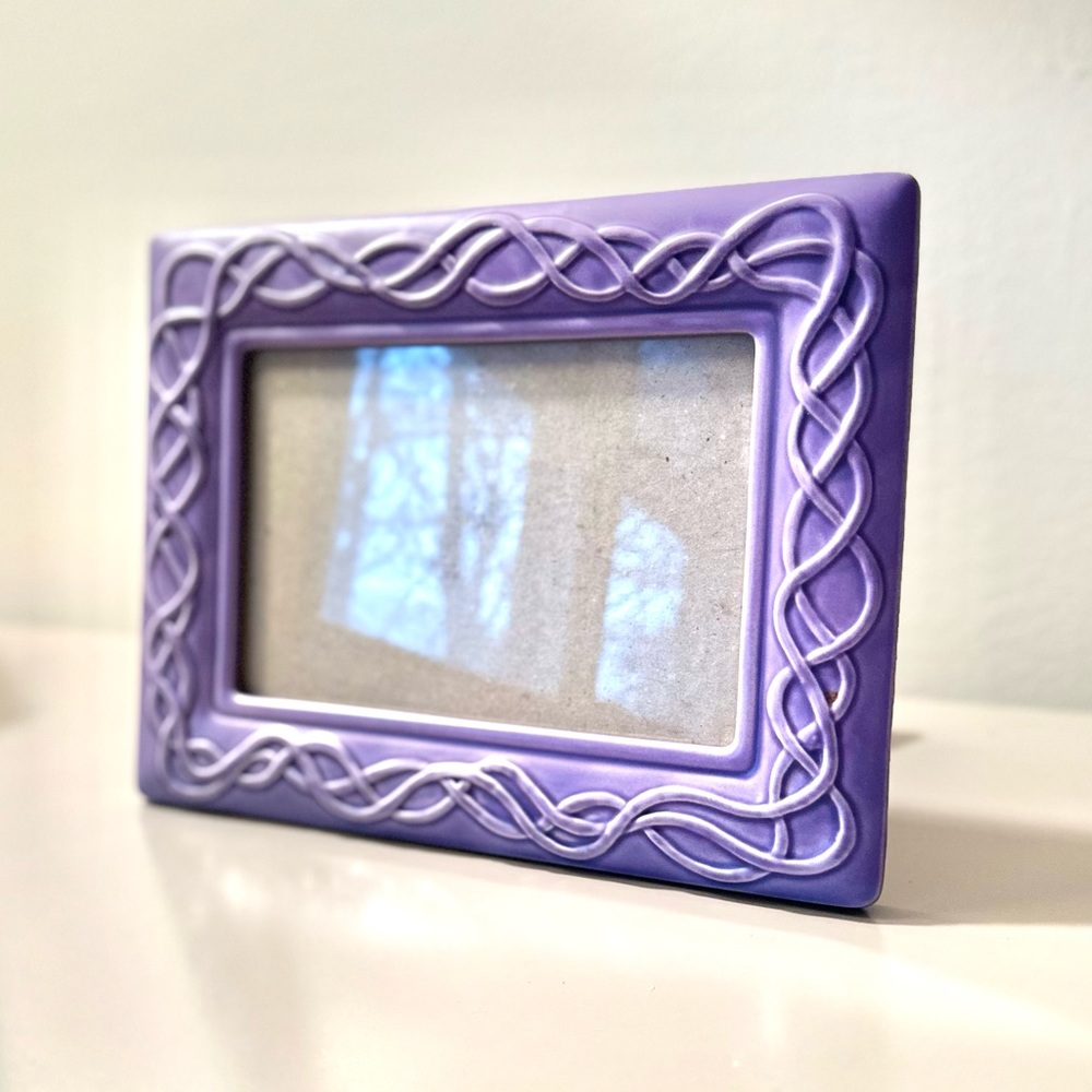 Ceramic Light Purple Design Picture Frame Glass Pane 5x7 Photo w/ Kickstand